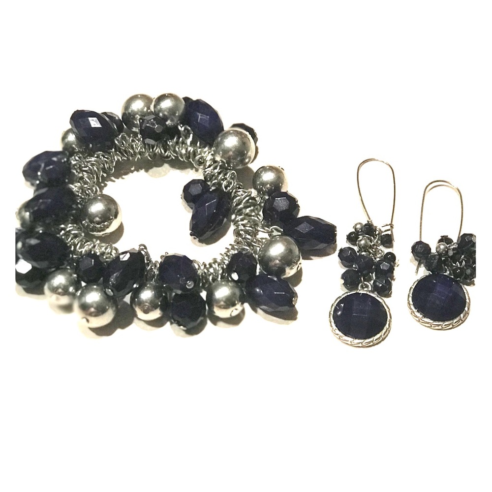 Bracelet and earrings